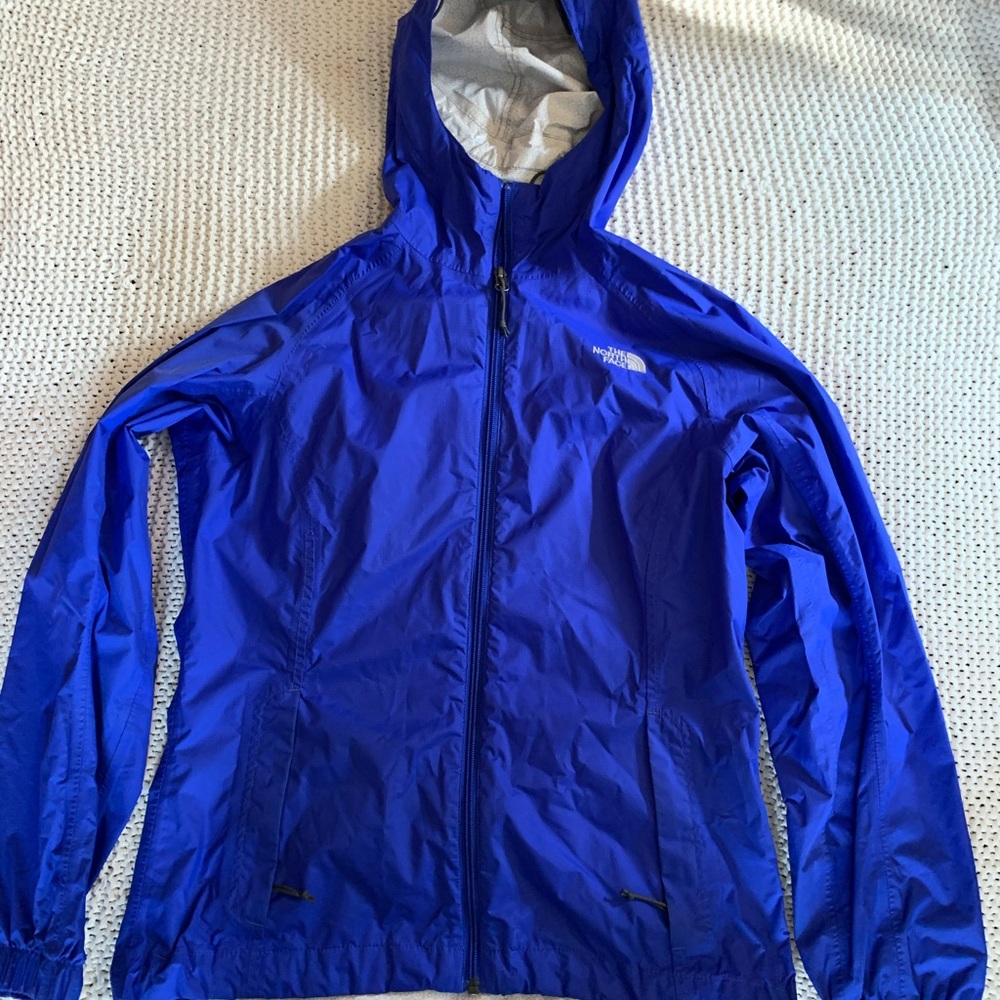 North face wind breaker